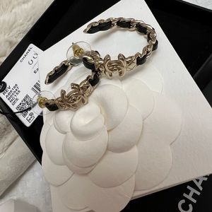 NWT CHANEL EARRINGS ✨Limited edition ✨